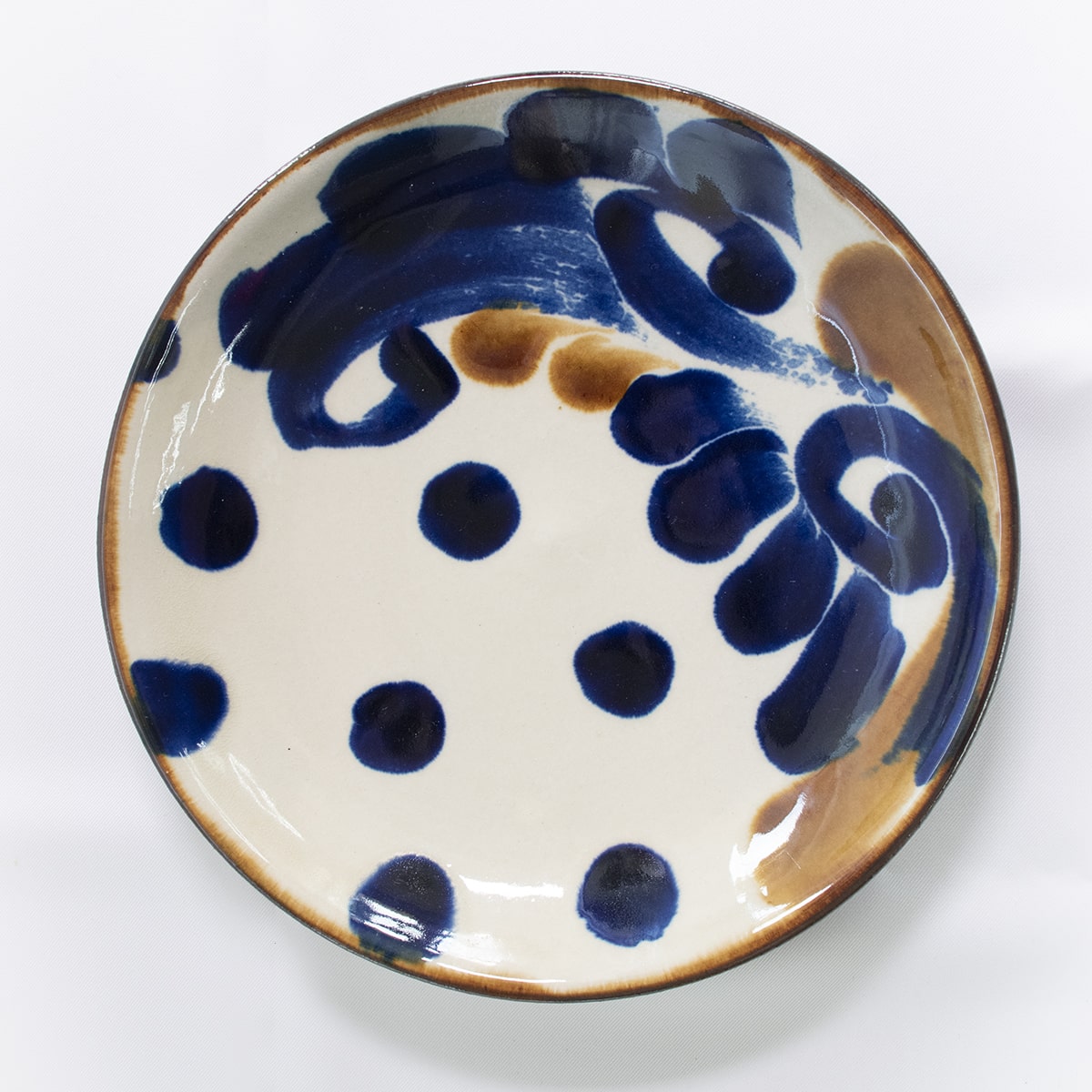 Arabesque Plate Dot Design