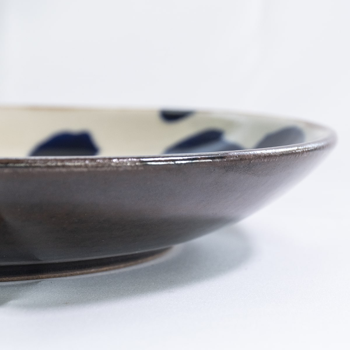 Arabesque Plate Dot Design