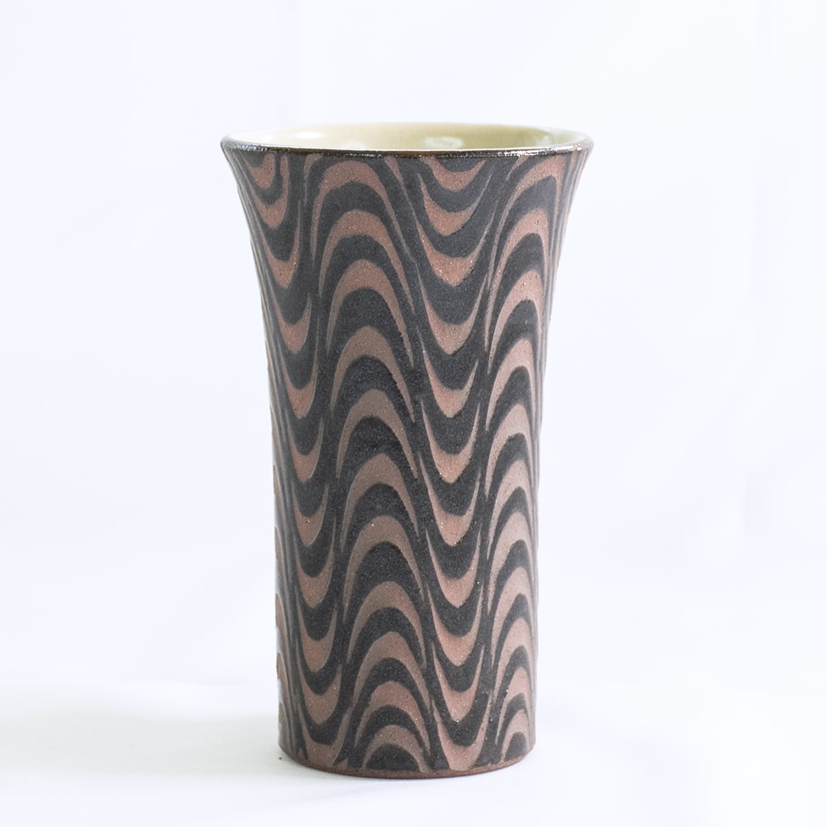 Kero (Black Ripple Glaze)