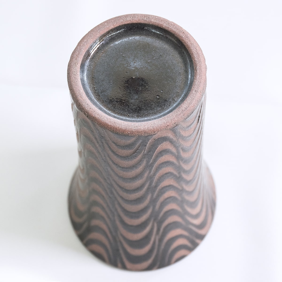 Kero (Black Ripple Glaze)
