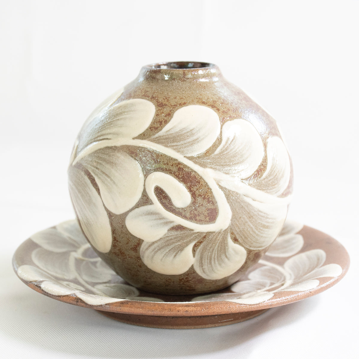 Round Vase + Gosunzara Plate Set