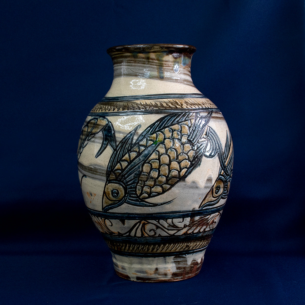 Patterned Jar from Okinawa - Jiro Kinjo (one of a kind)