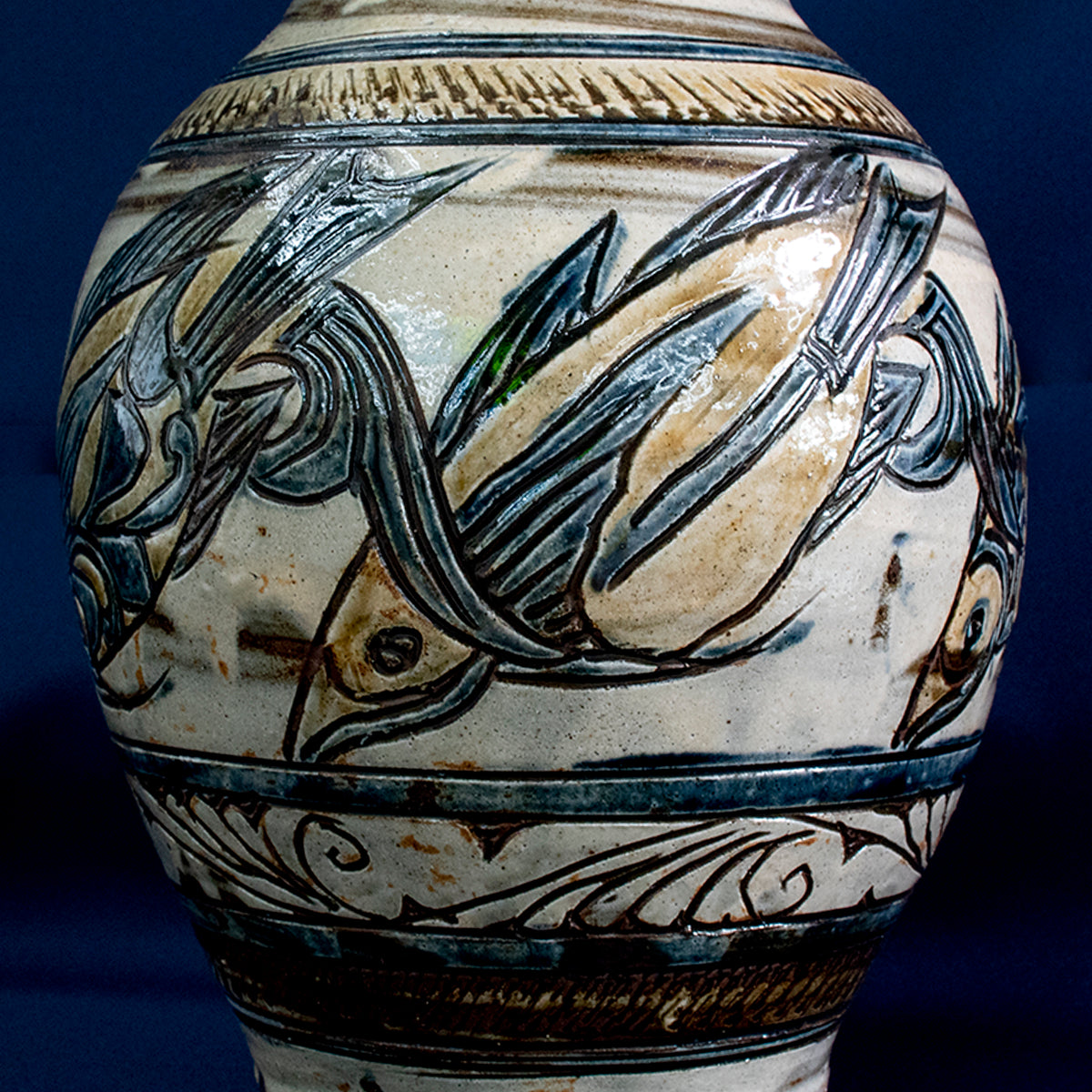Patterned Jar from Okinawa - Jiro Kinjo (one of a kind)