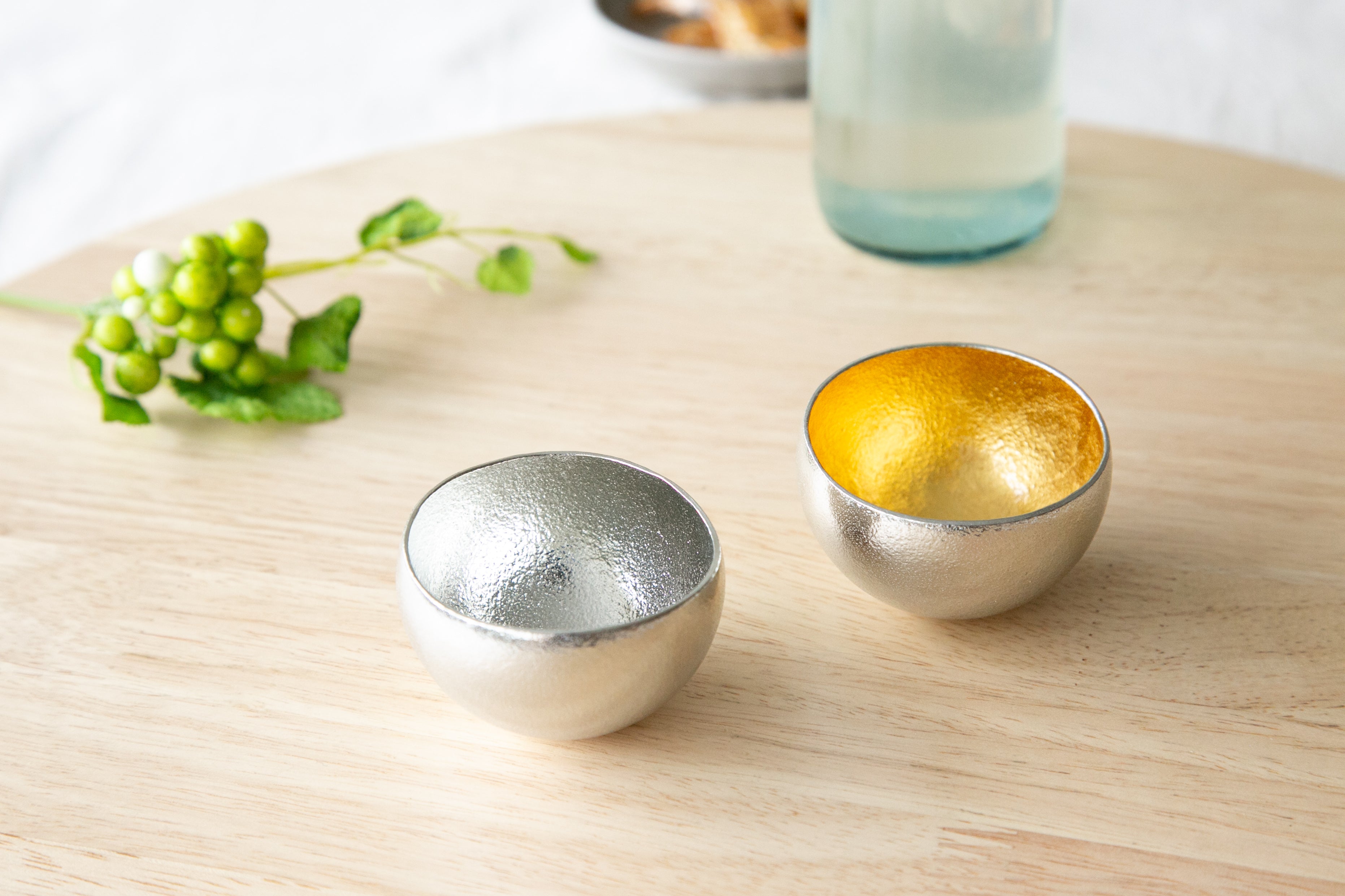 Japanisches Schalenset (Gold und Zinn) - Nousaku