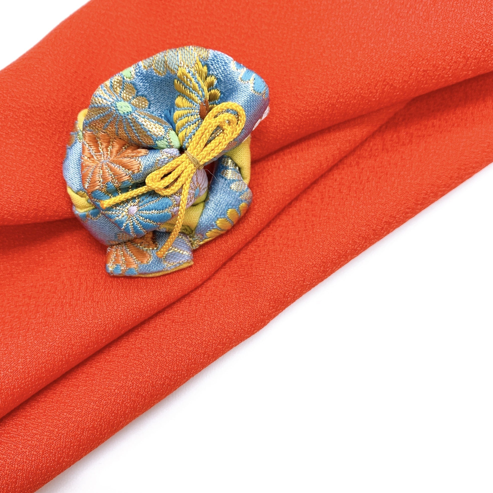 Handgemachte Brosche "Hellblau" - ORIOBI