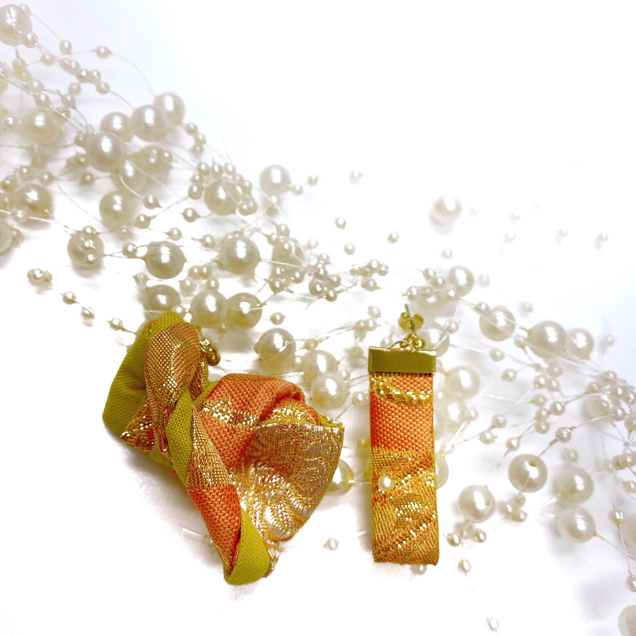 Ohrringe & Ring "Hajime" in Pfirsich