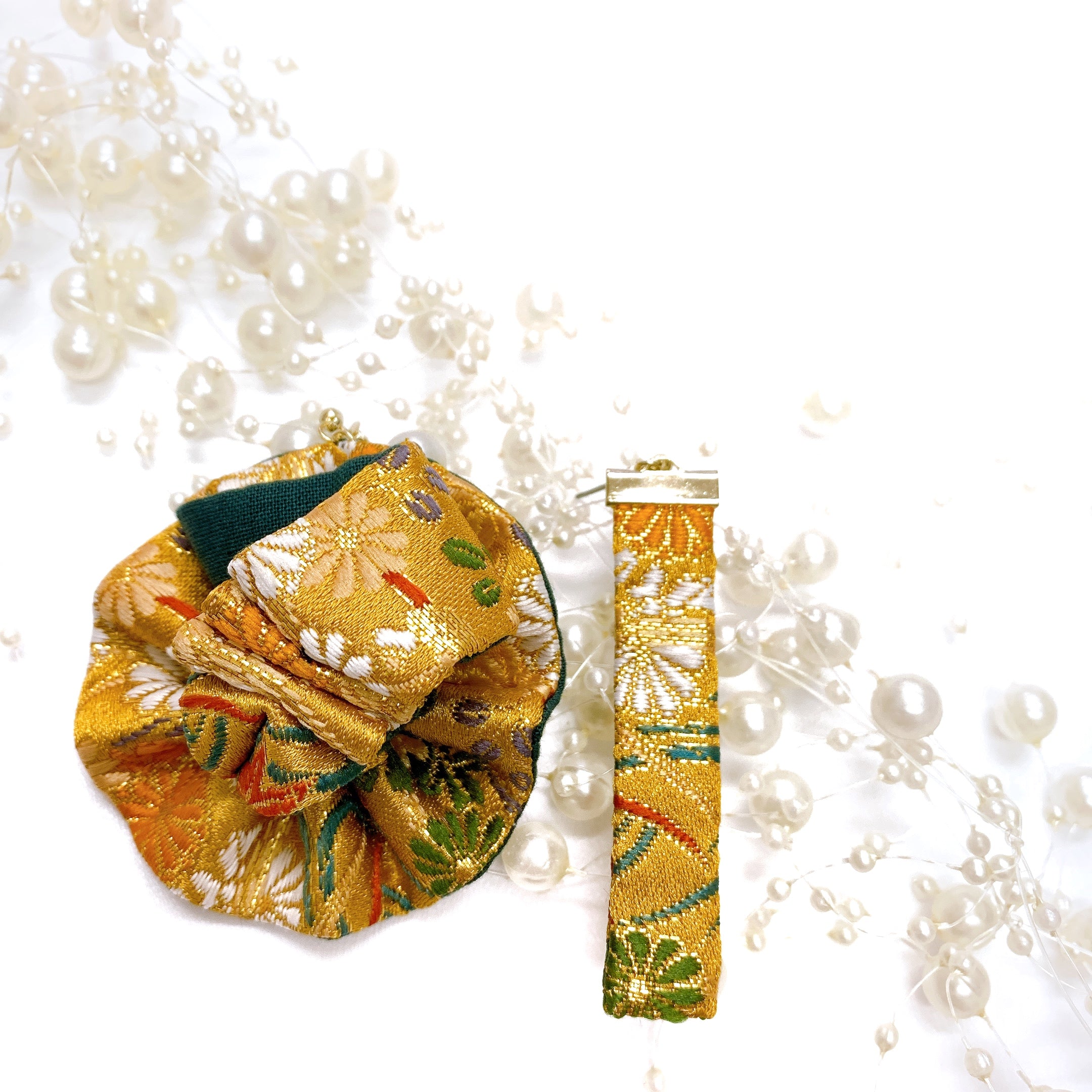 Ohrringe & Ring "Meguri" in Gelb