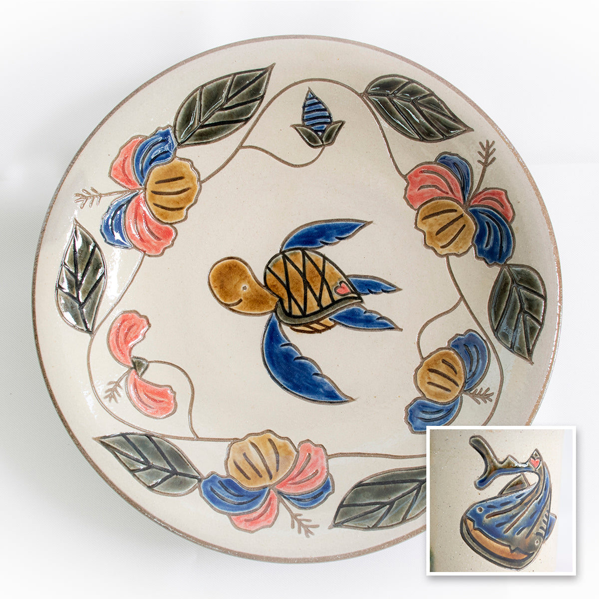 Gosunzara: Japanese Handmade Plate with Okinawan Design (2 pieces)