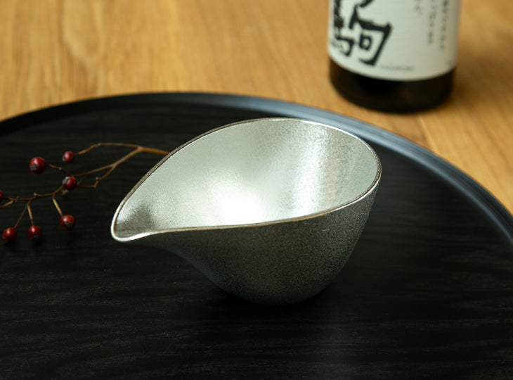 Tin Sake Vessel “Katakuchi”– Nousaku